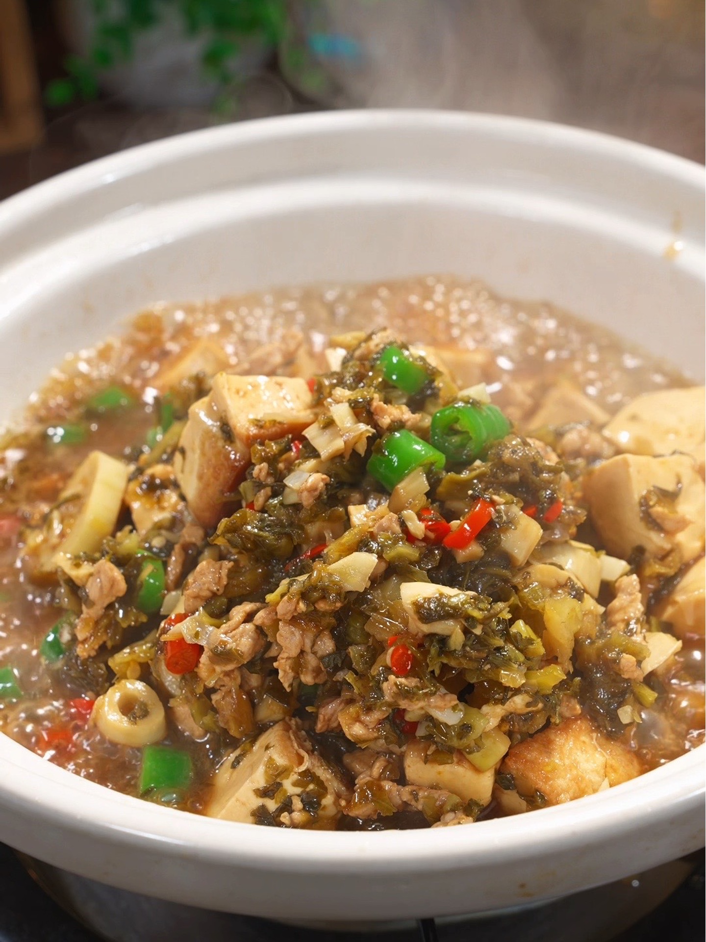 热乎乎的豆腐酸香入味，好吃又不腻！