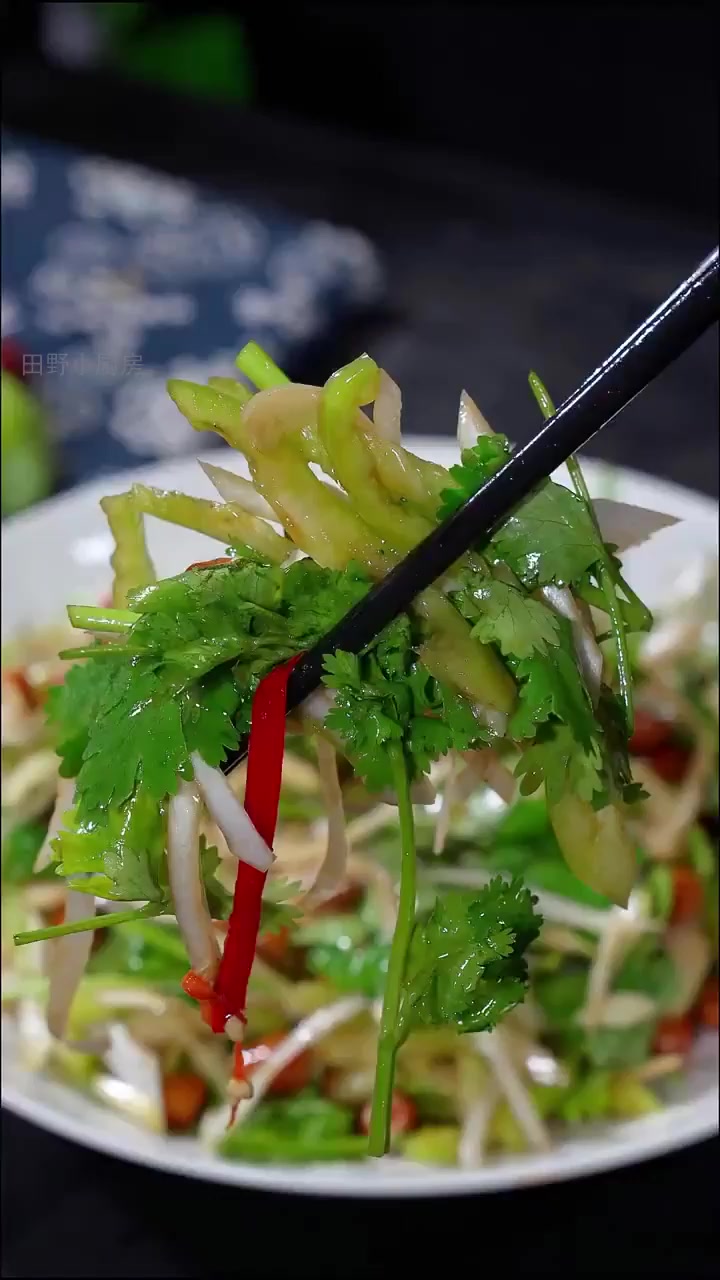 一招学会凉菜之王老虎菜，爽口秘诀大公开！