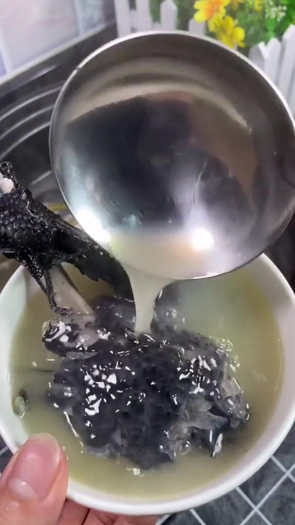 家里人经常熬夜的可以多煲这个汤，降火一流！