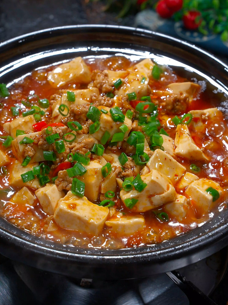想吃麻婆豆腐就在家做起来，麻辣鲜香嫩滑爽口太下饭了！