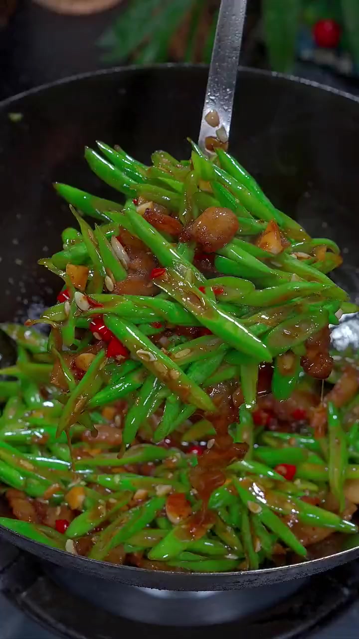 四季豆炒肉香辣开胃好吃做法又简单!
