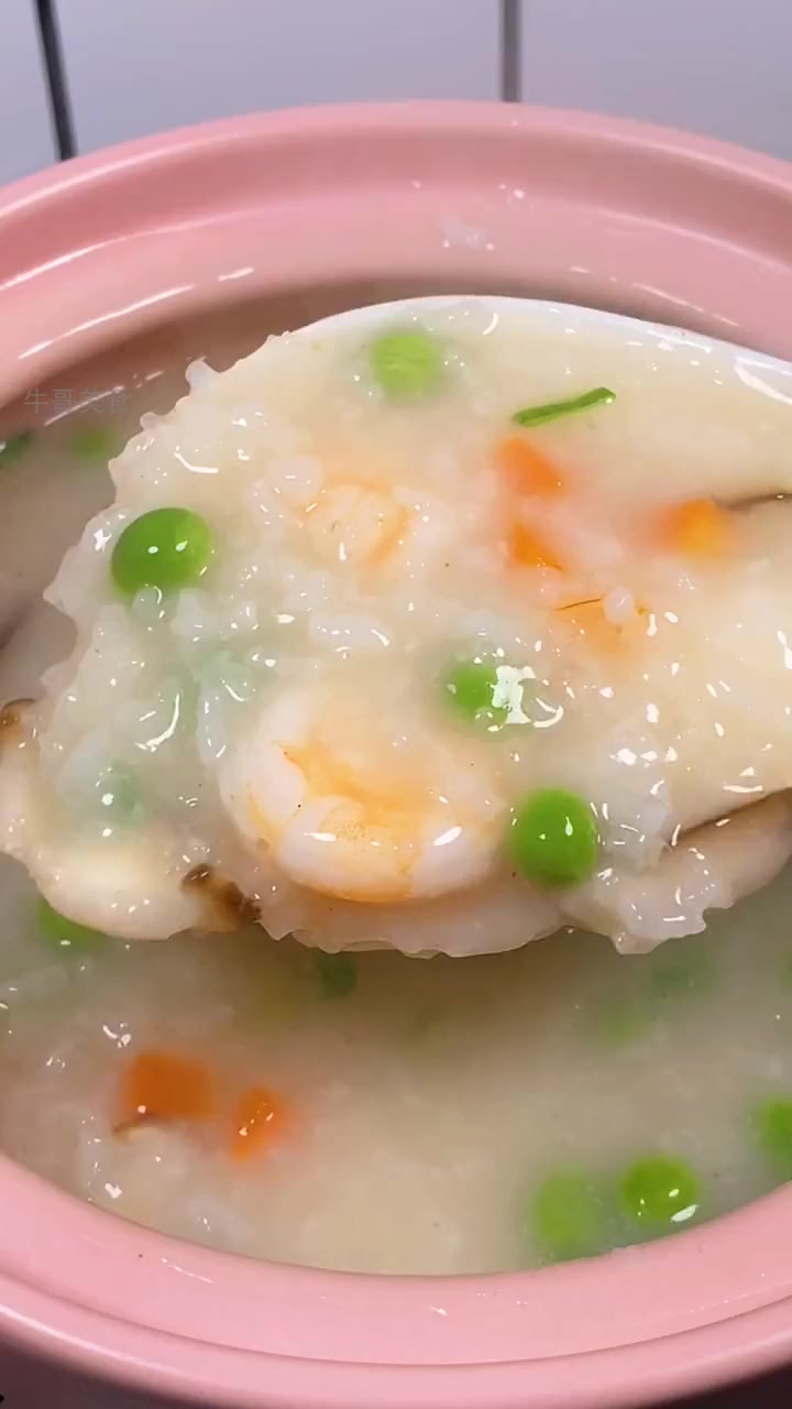 一秒上瘾的砂锅海鲜粥,鲜香暖胃停不下来!!