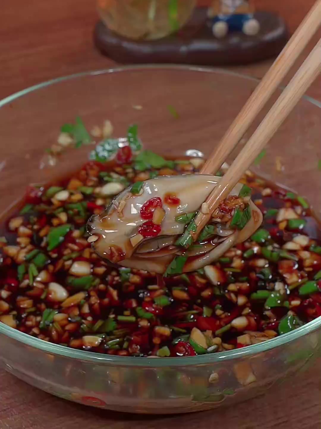 高压锅生蚝做法,简单出锅快,而且还保留了鲜美的味道!