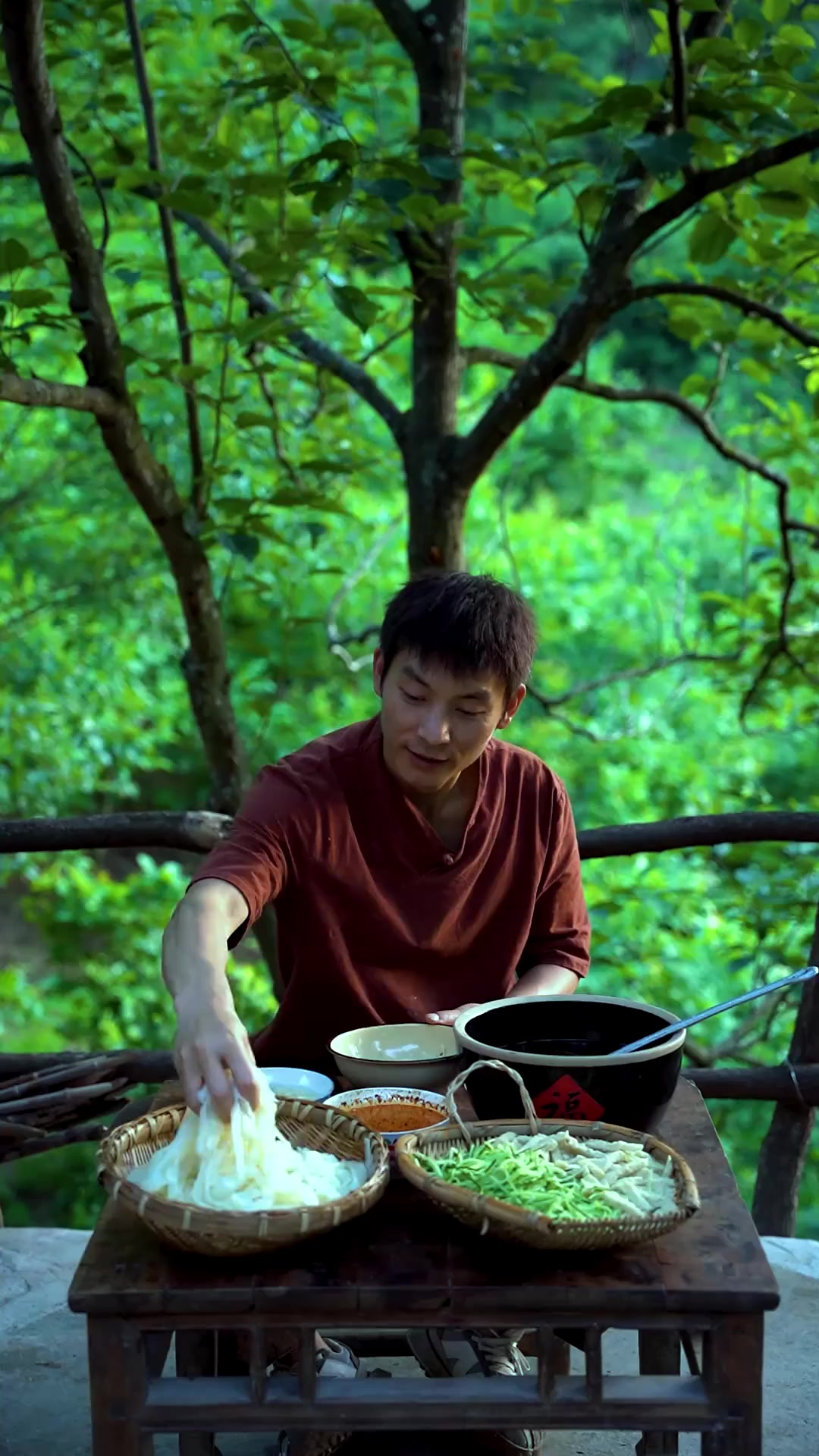 蒸面不带筋,洗面皮才有,今天给你上带筋的!