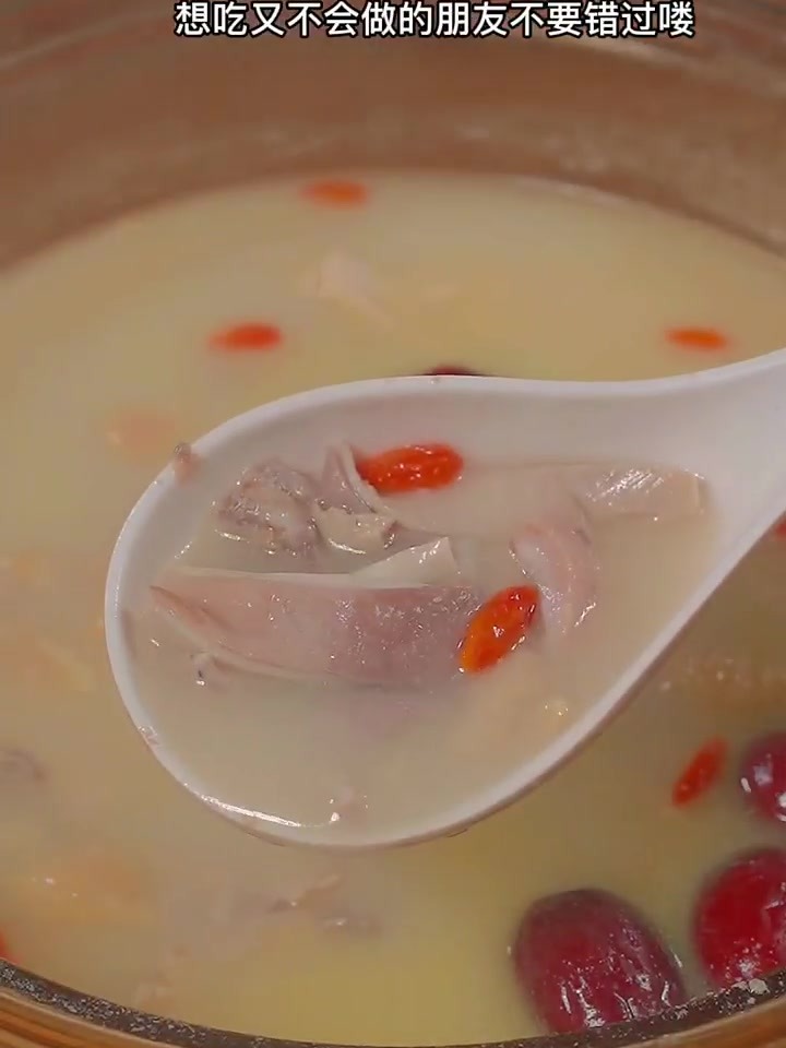 广东经典名菜猪肚包鸡!