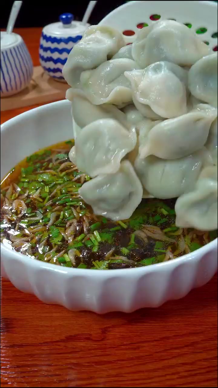 你知道饺子汤底怎么调才好吃吗?!