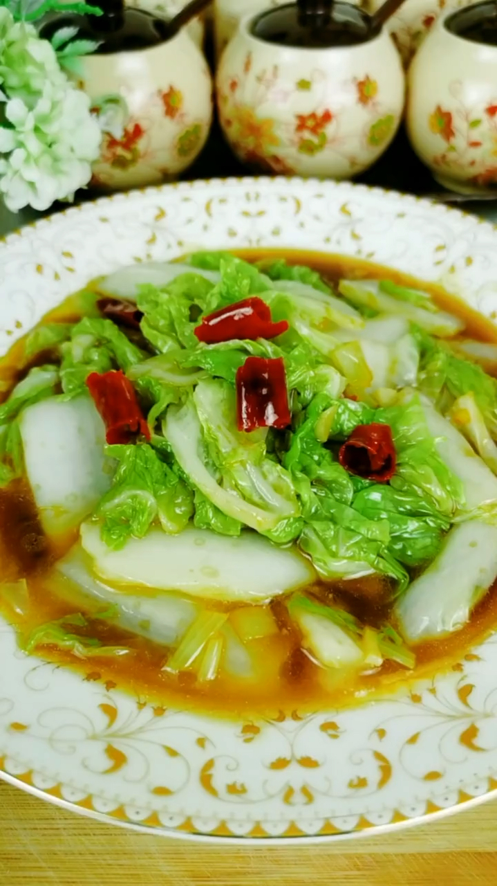 美味家庭版酸辣白菜美食家常菜酸辣白菜