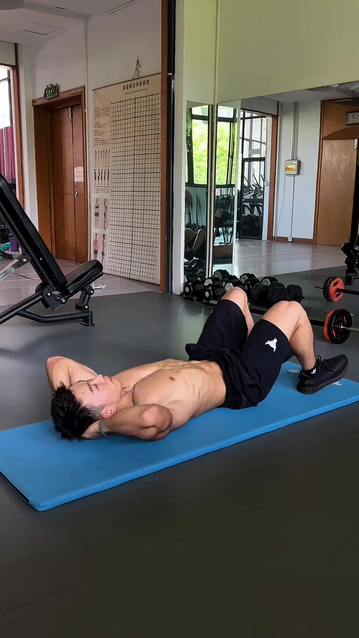 3个月让你从大肚腩变人鱼线！