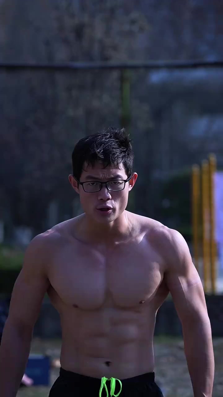 肌肉暴徒60次疯狂突破极限！