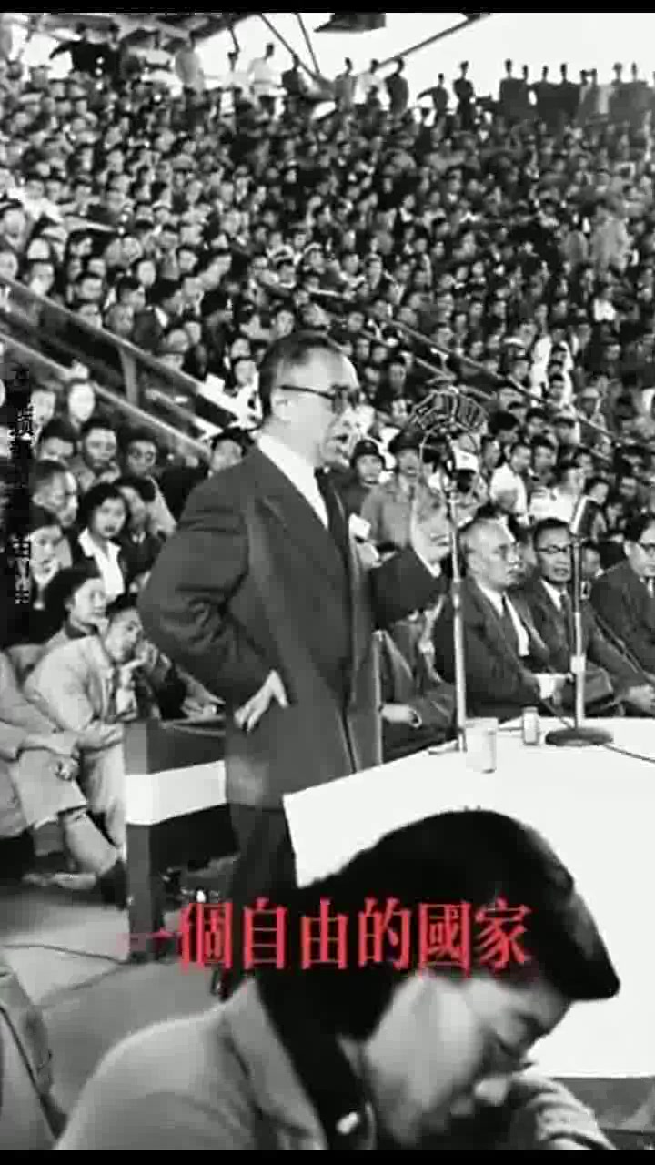 胡适先生说爱自由如生命,爱自由如面包,只有这样的人才能造就一