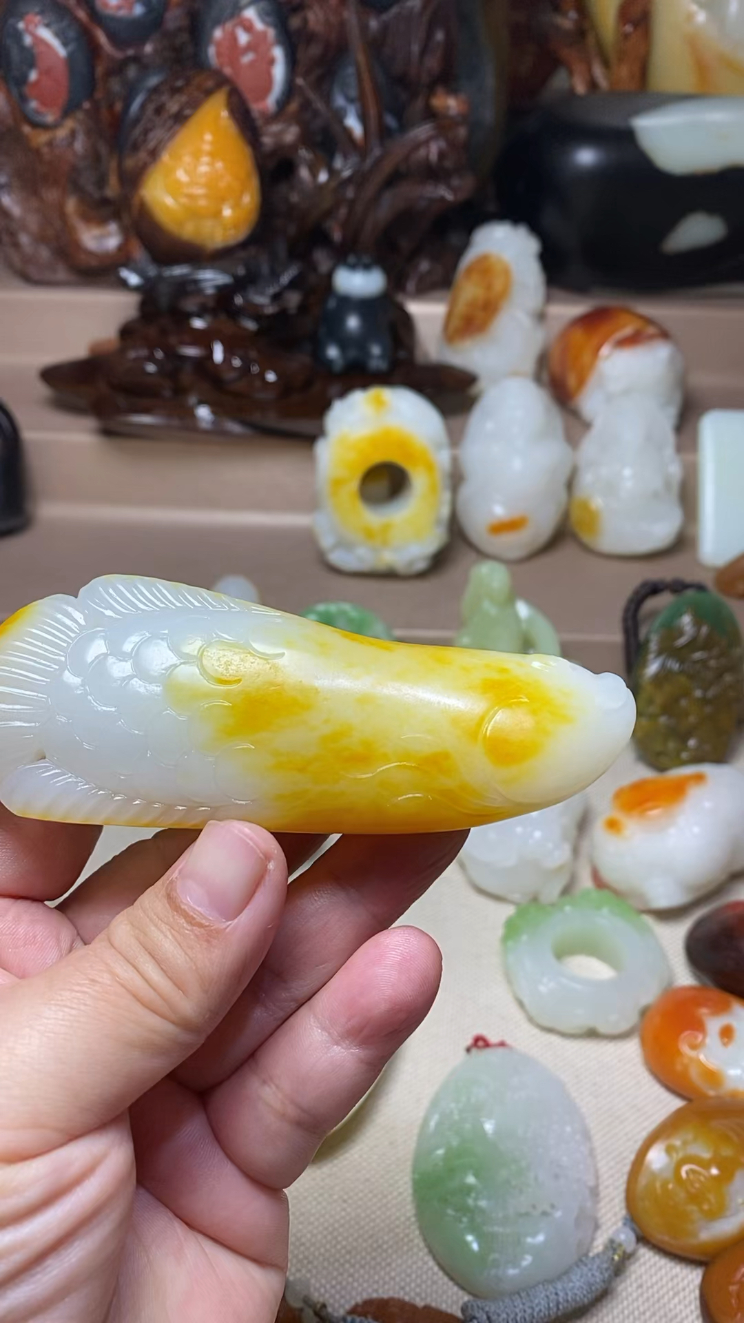 和田玉籽料年年有鱼