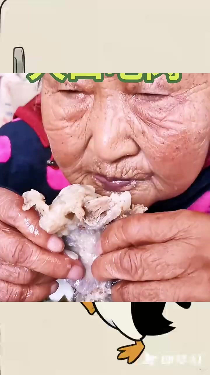 大口吃肉,能吃能喝就很幸福