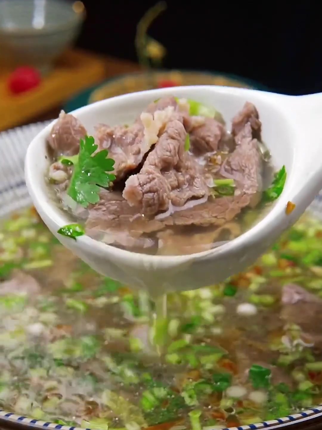 潮汕牛肉汤真的是简单又美味,我们家每周都会做几次。!