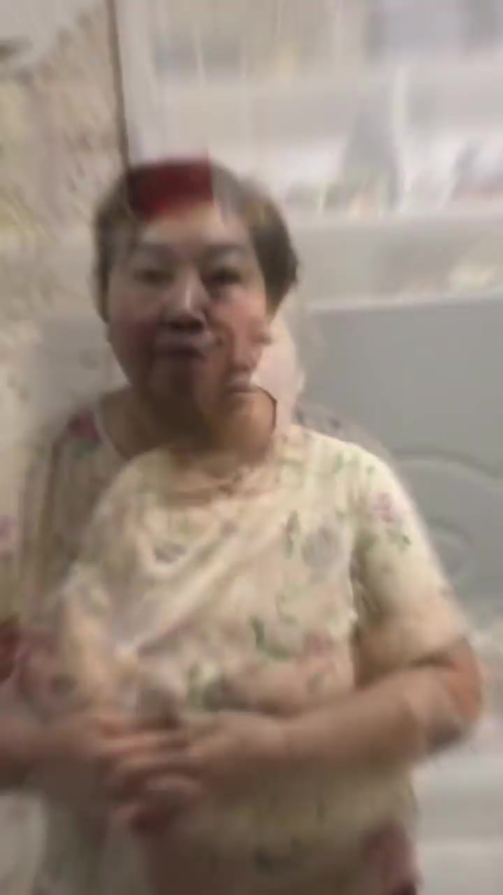 百天甩肉半百女王再度出征！