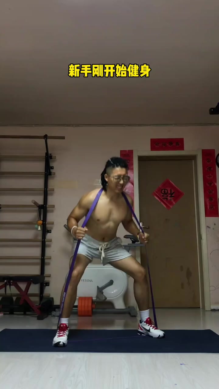 4个动作轻松甩掉胸部赘肉，男生必看速效秘籍！