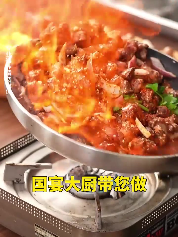 不用油炸的孜然羊肉！做法简单方便，一口一块太香了！