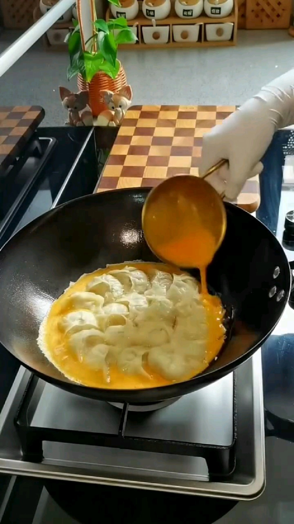 饺子煎鸡蛋新吃法