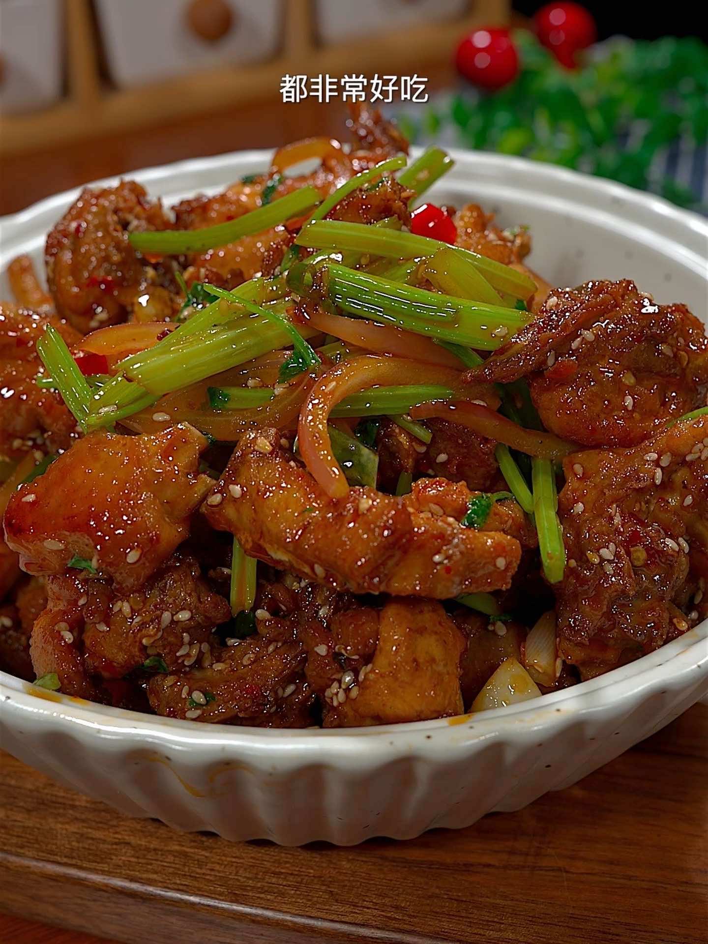 在家也能做出饭店的干锅鸡，麻辣干香，一吃就停不下来！