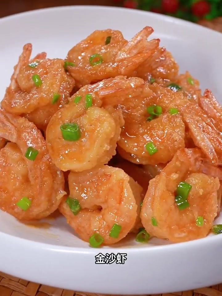 咸蛋黄焗虾仁真的太好吃了，值得一试哦！！