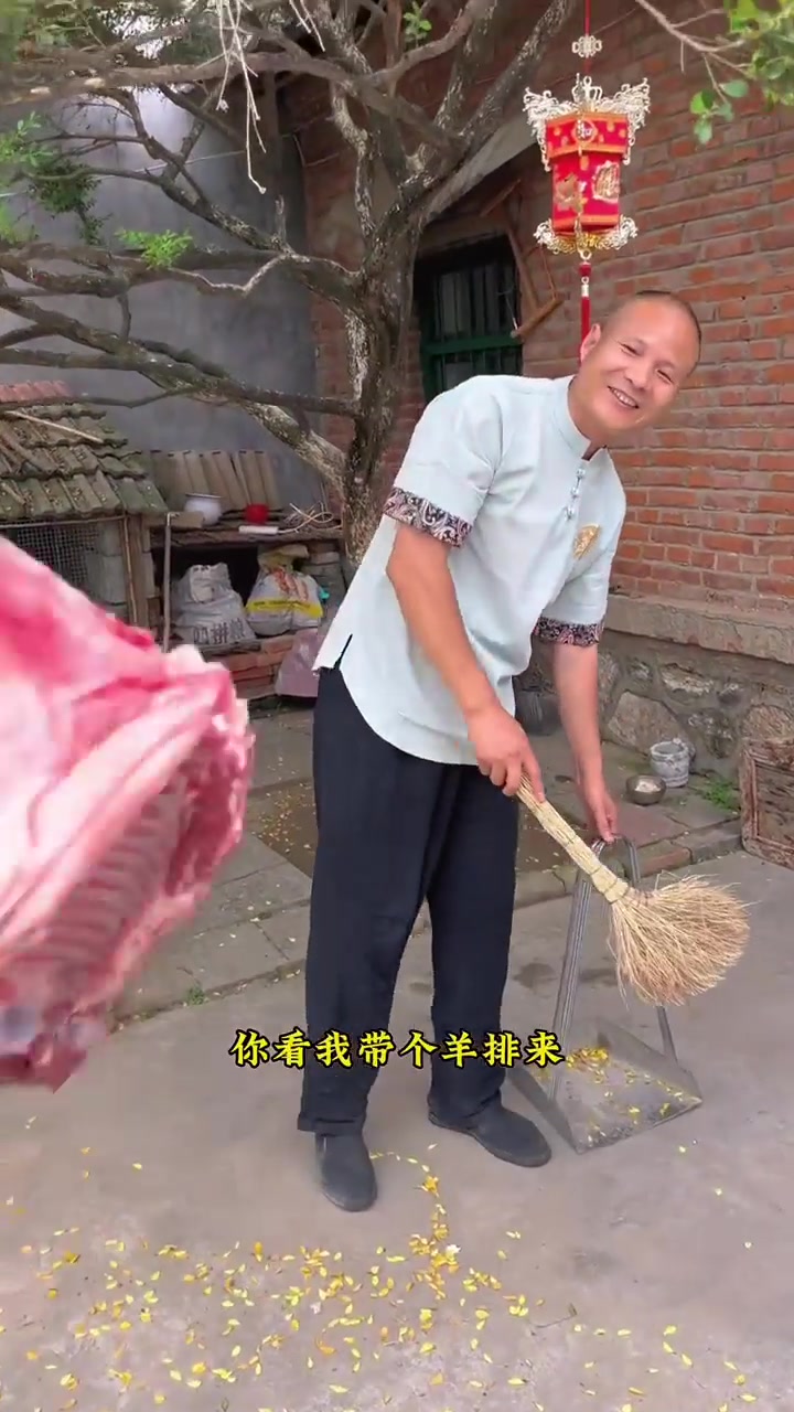 清水煮羊排,原汁原味!真不孬,配上蘸料真过瘾!!