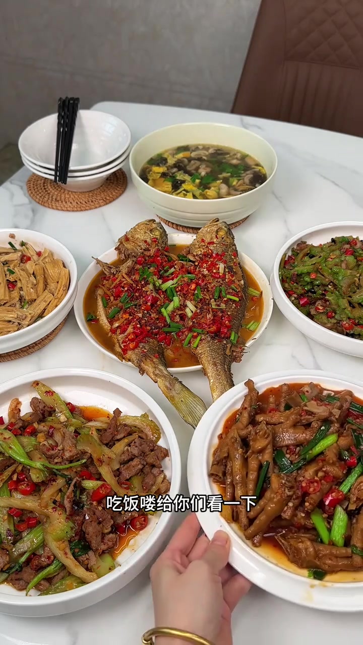 江西菜一上桌米饭又遭殃了!