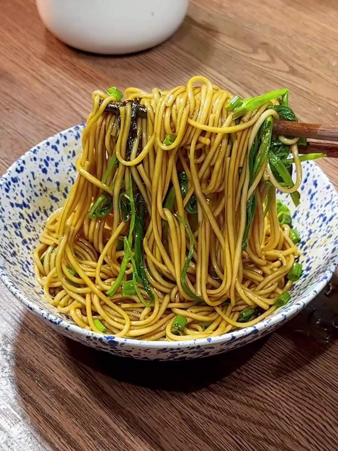 早餐面条这样做简单又好吃！