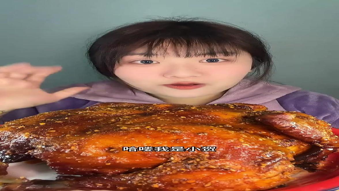 25岁宝妈感冒也在做吃播的一天 