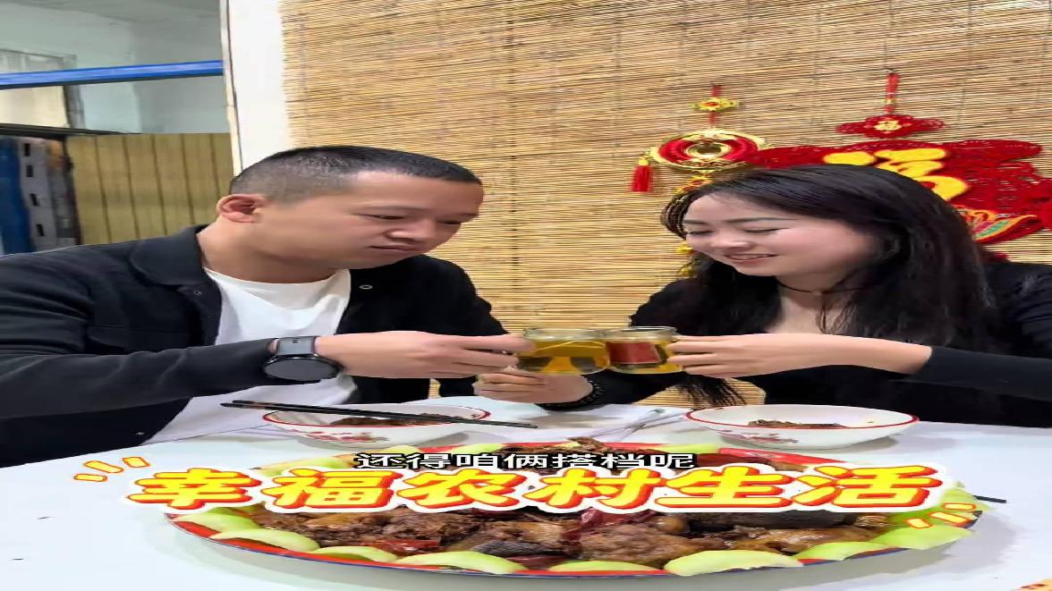 红烧鸡冠油沙肝这样做真香，农村美食味道太绝了