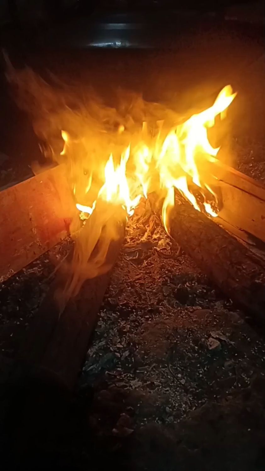 感受烟火气息 红红火火过大年