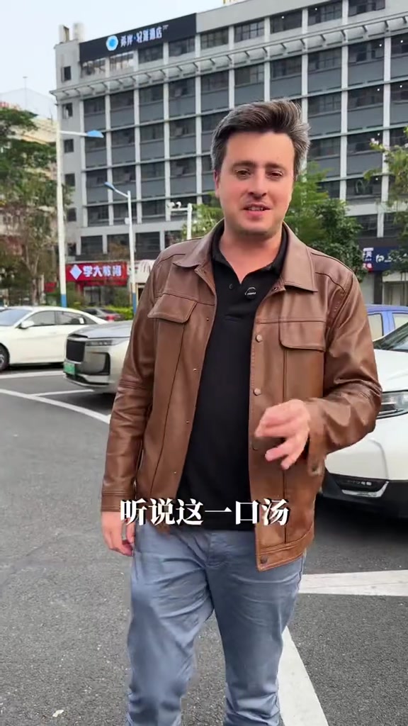 一口地方菜吃透一座城,老外吃佛山猪腰鸡子汤生蚝汤