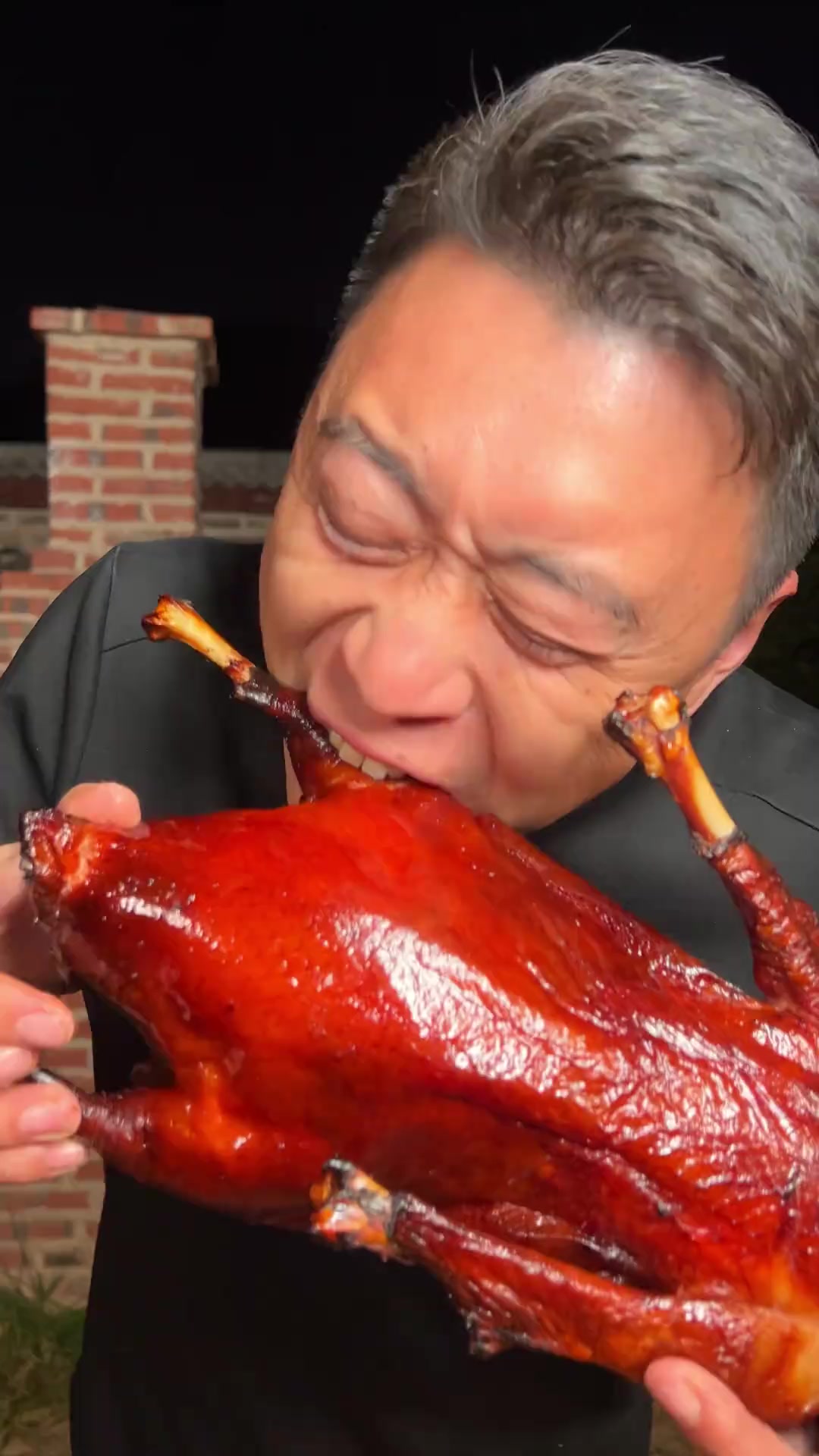 港式烧鹅，外酥里嫩，口口爆汁！