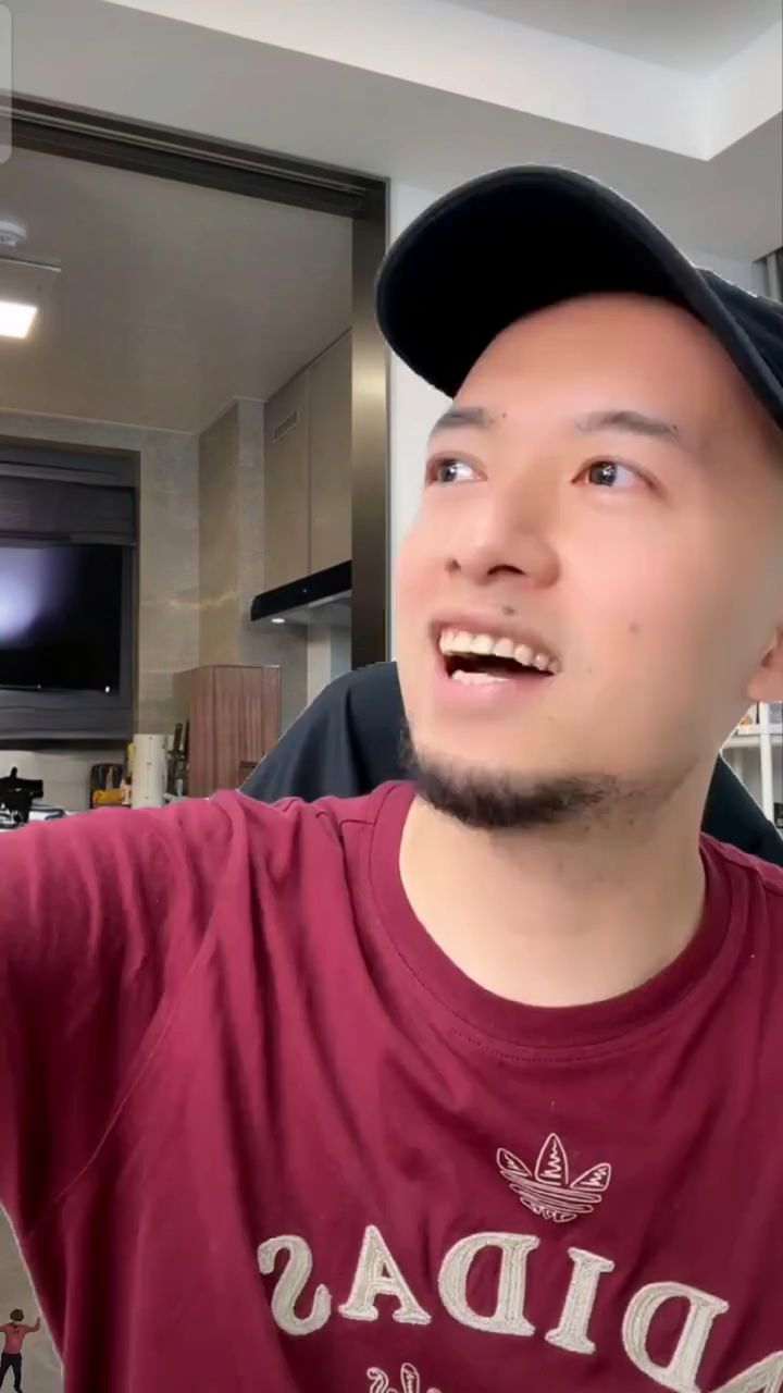 飞哥建议大家少吃科技面包,吃就吃没有添加剂的