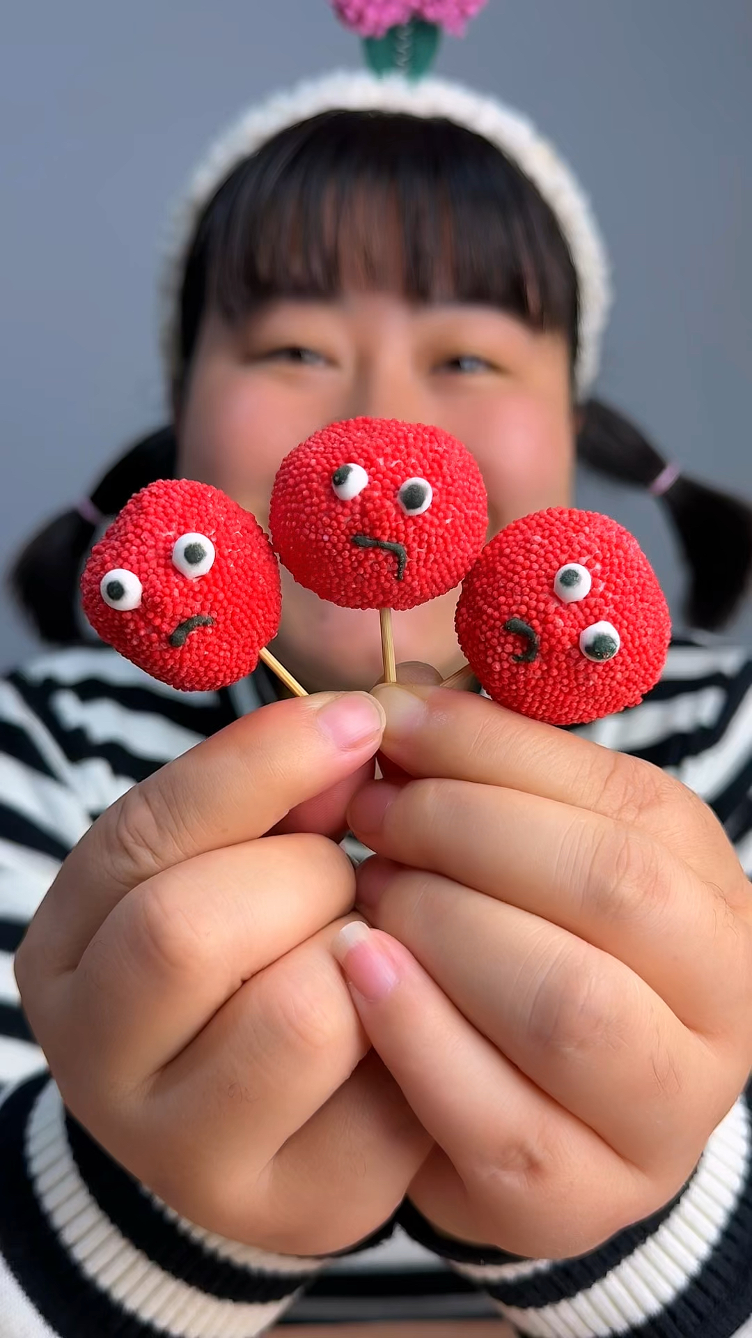 阿钟今天来吃糖果点心下午茶