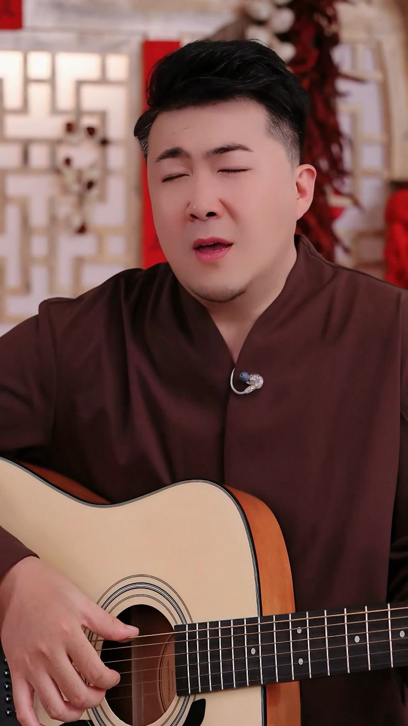 陕北民歌《鸡蛋壳壳点灯》高强强