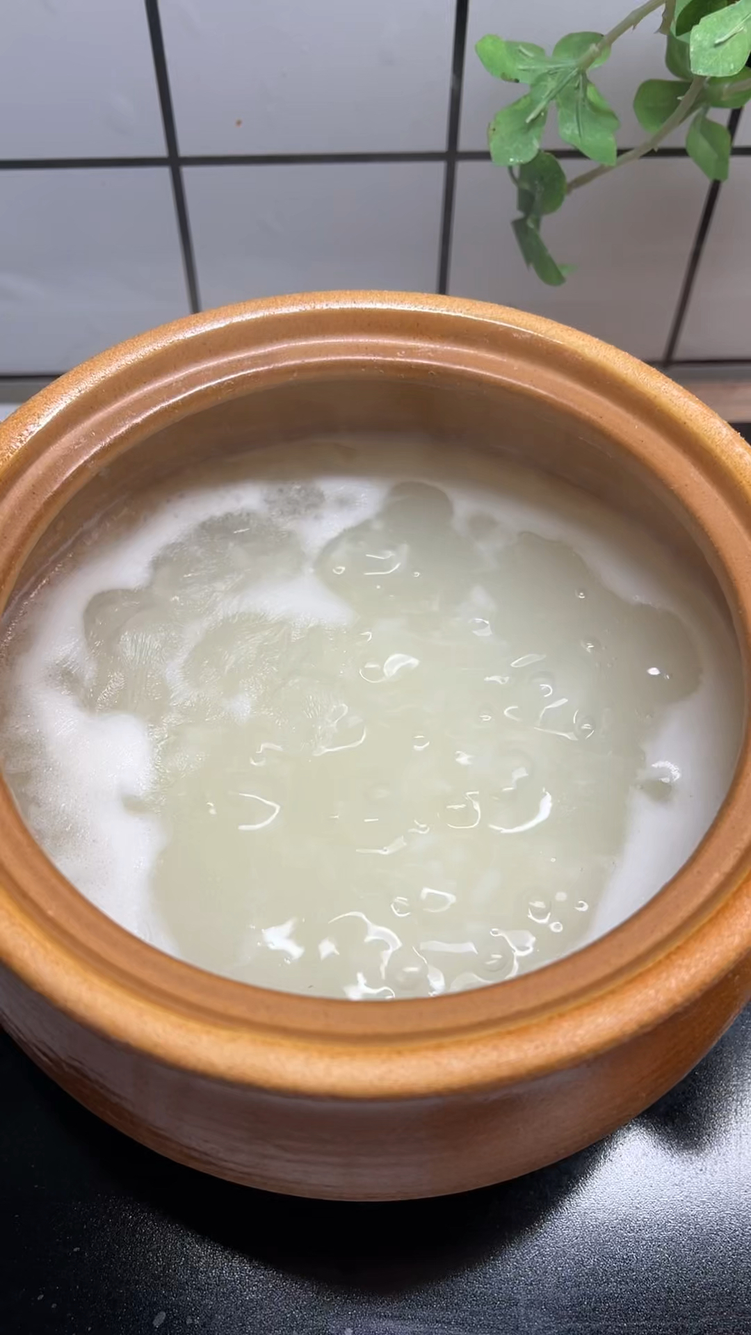 喝再多水还是不解渴，水不等于津液，试试这碗胚芽米汤