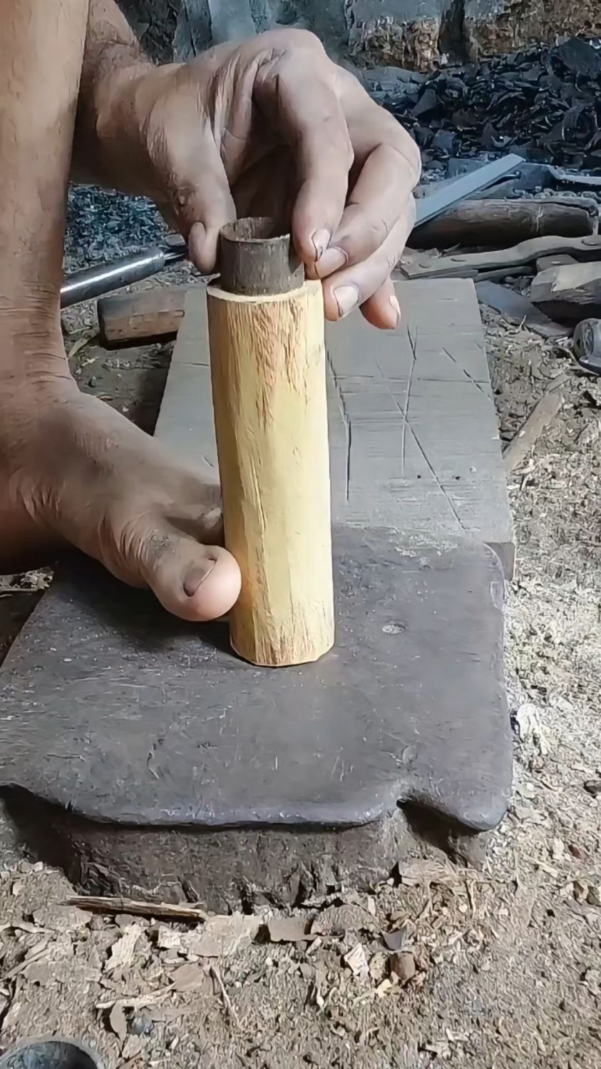 为何手工菜单非常昂贵?揭秘其手把徒手制作的复杂过程!