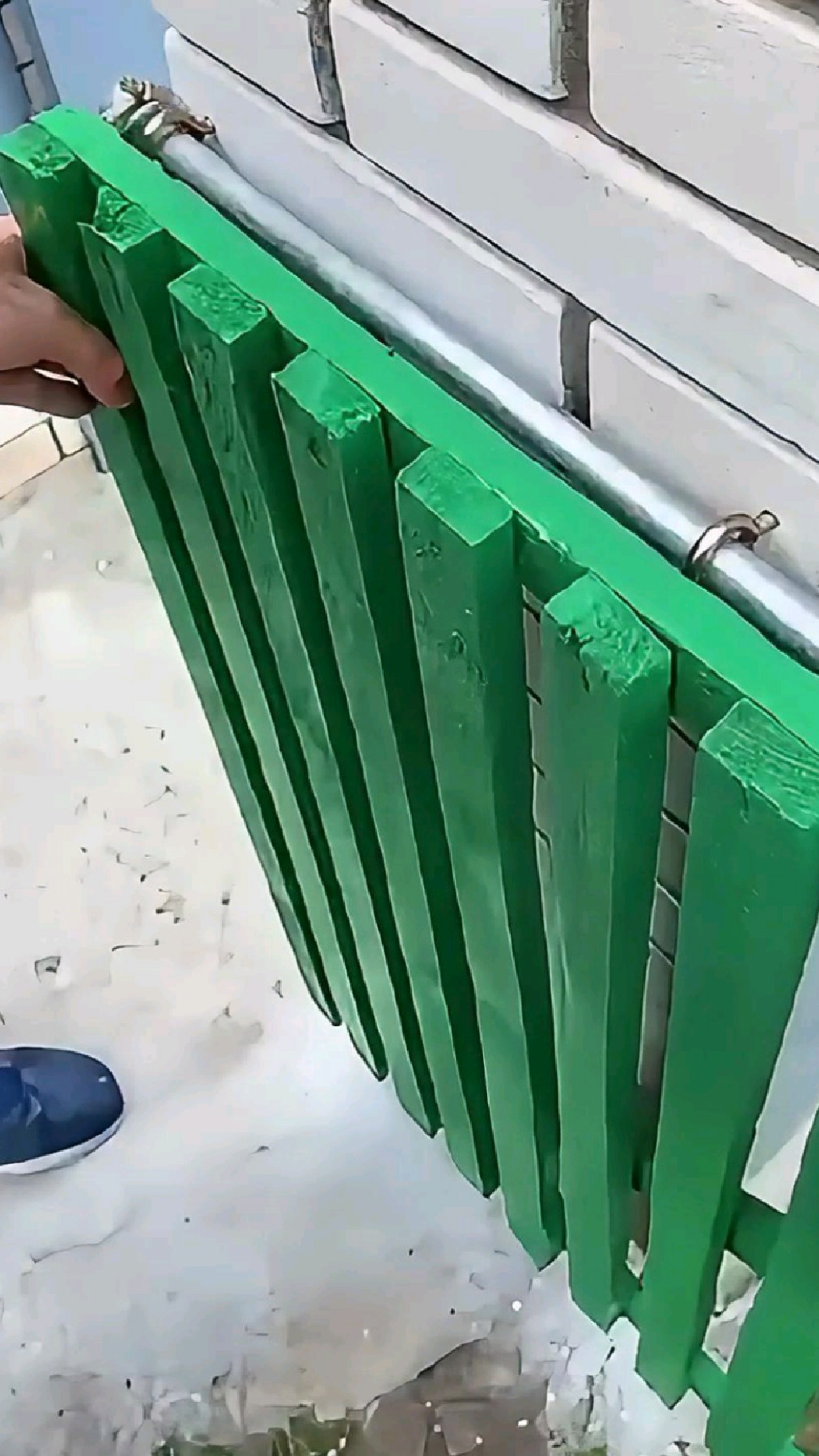 如何自己在家制作一个简易推拉门?