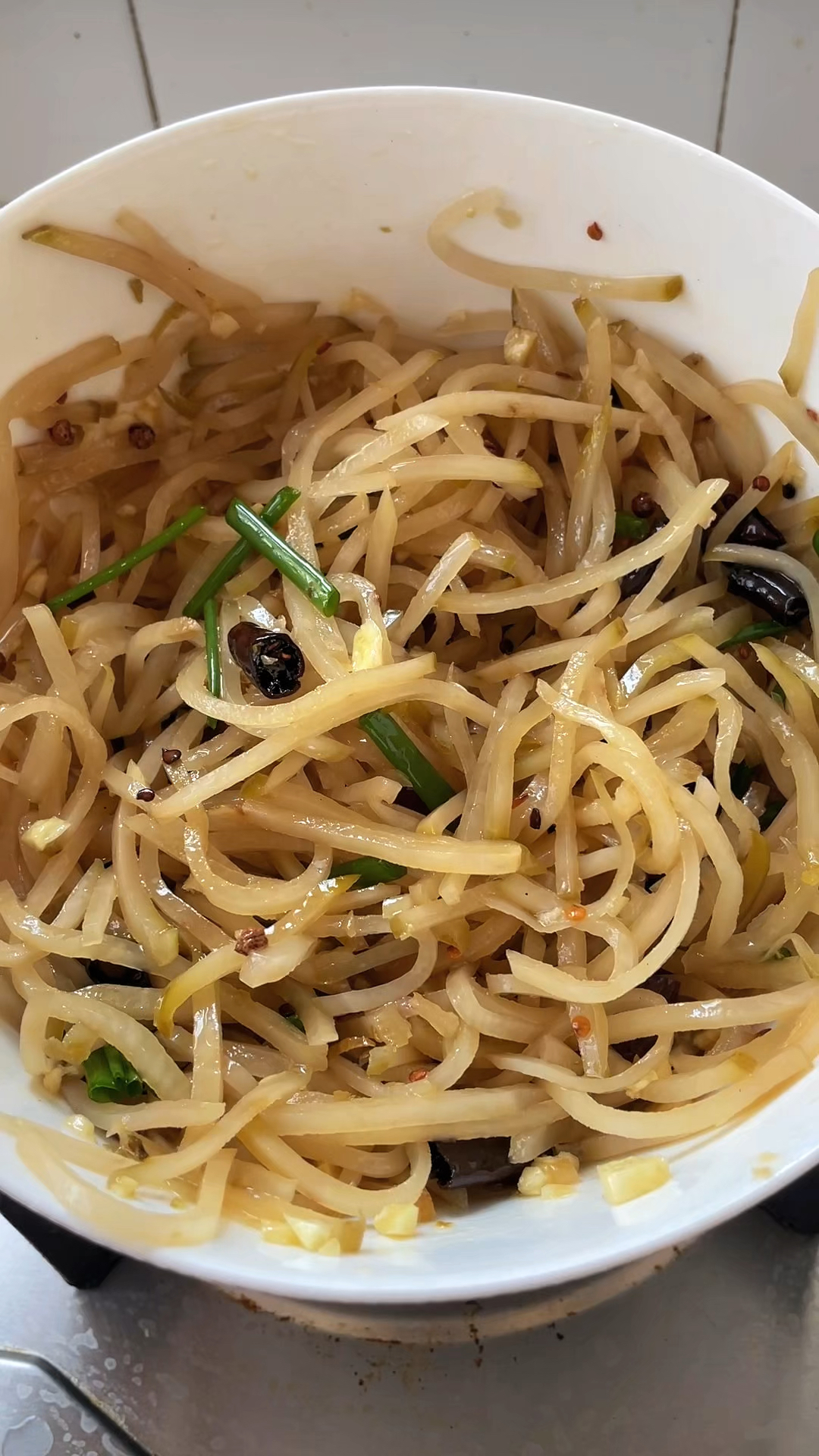 嘎嘎香的凉拌小咸菜
