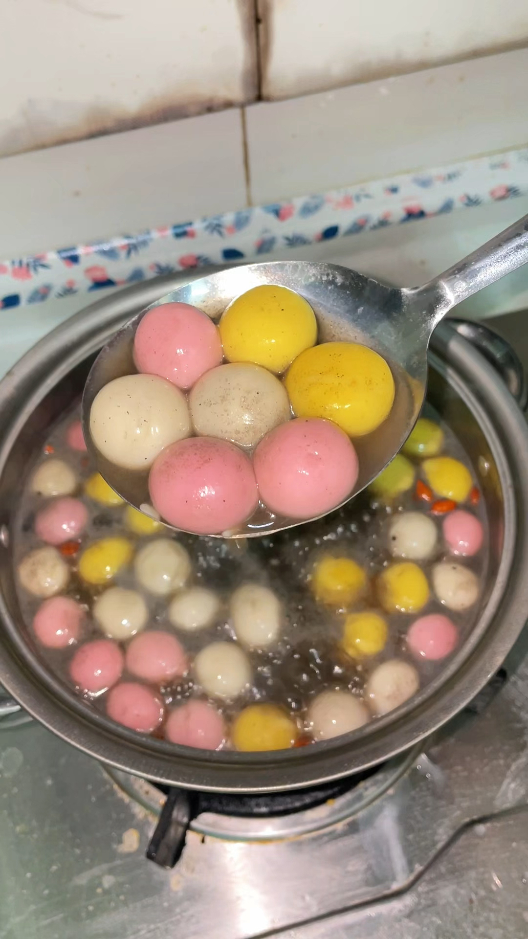 超绝的彩色醪糟小汤圆