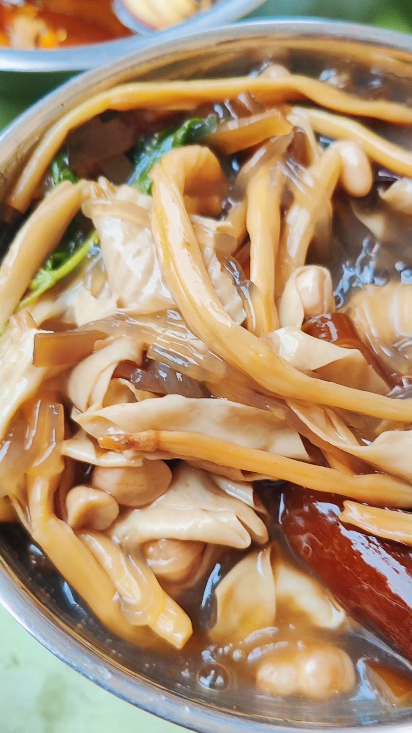 豆腐菜包和胡辣汤