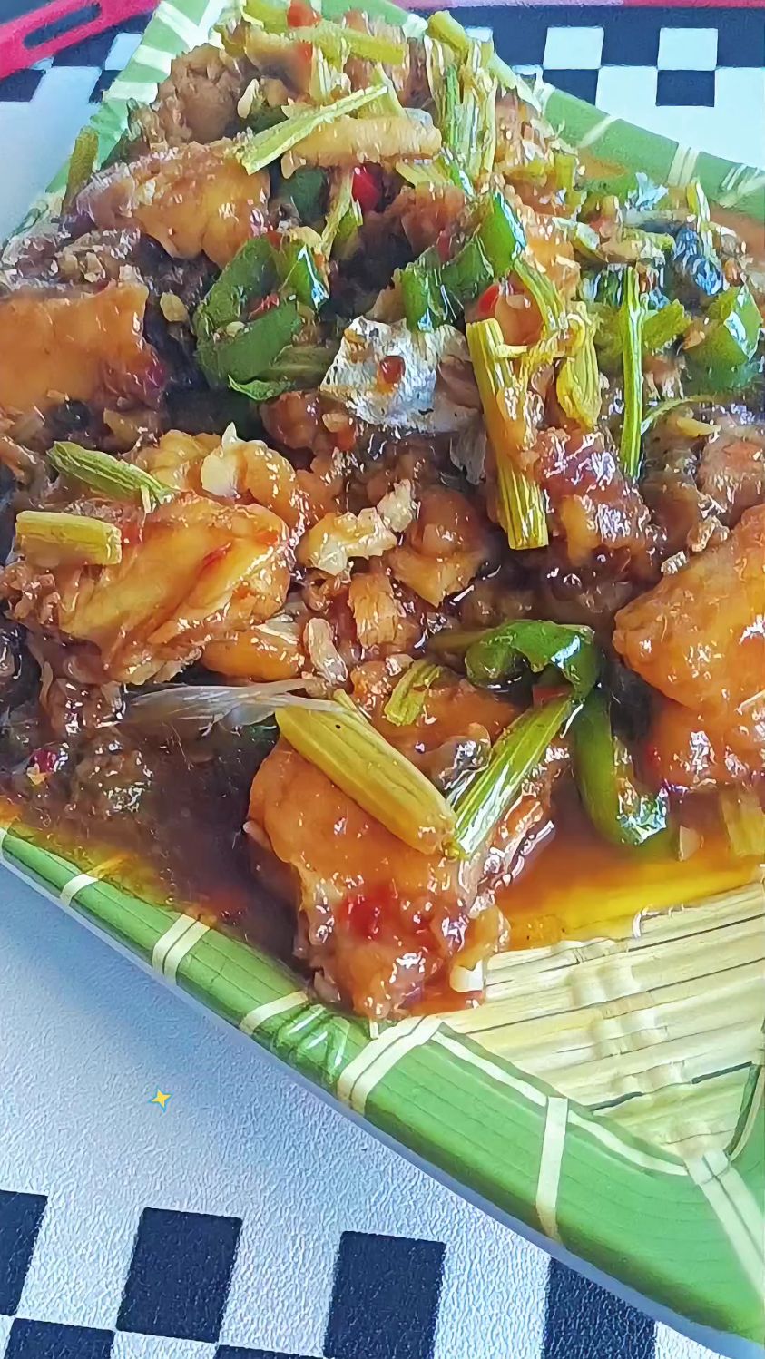 赣南小炒鱼是赣州有名的一道菜,今天我点了一道外卖小炒鱼