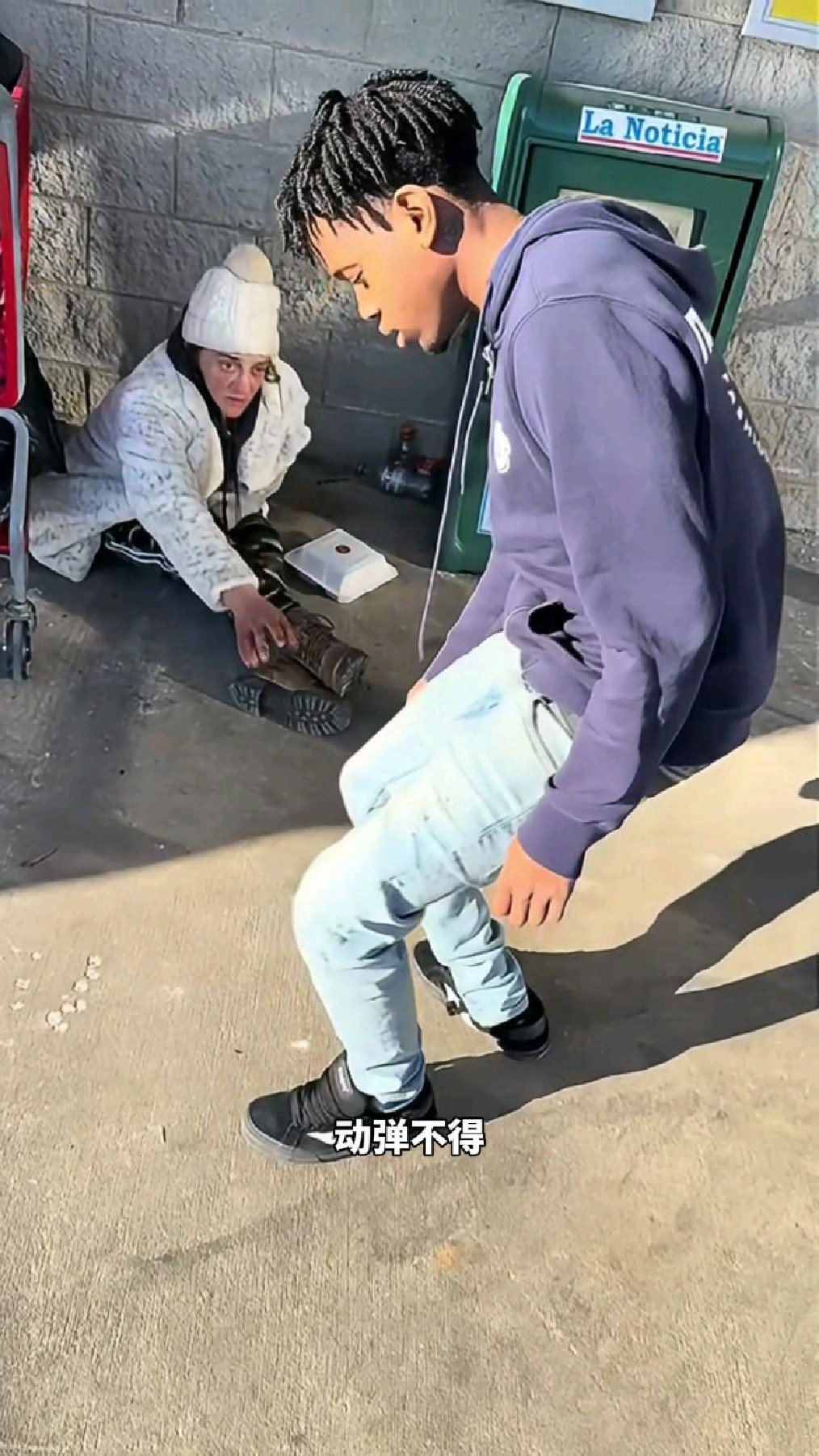 美国老表怎么了?像极了丧尸电影的桥段