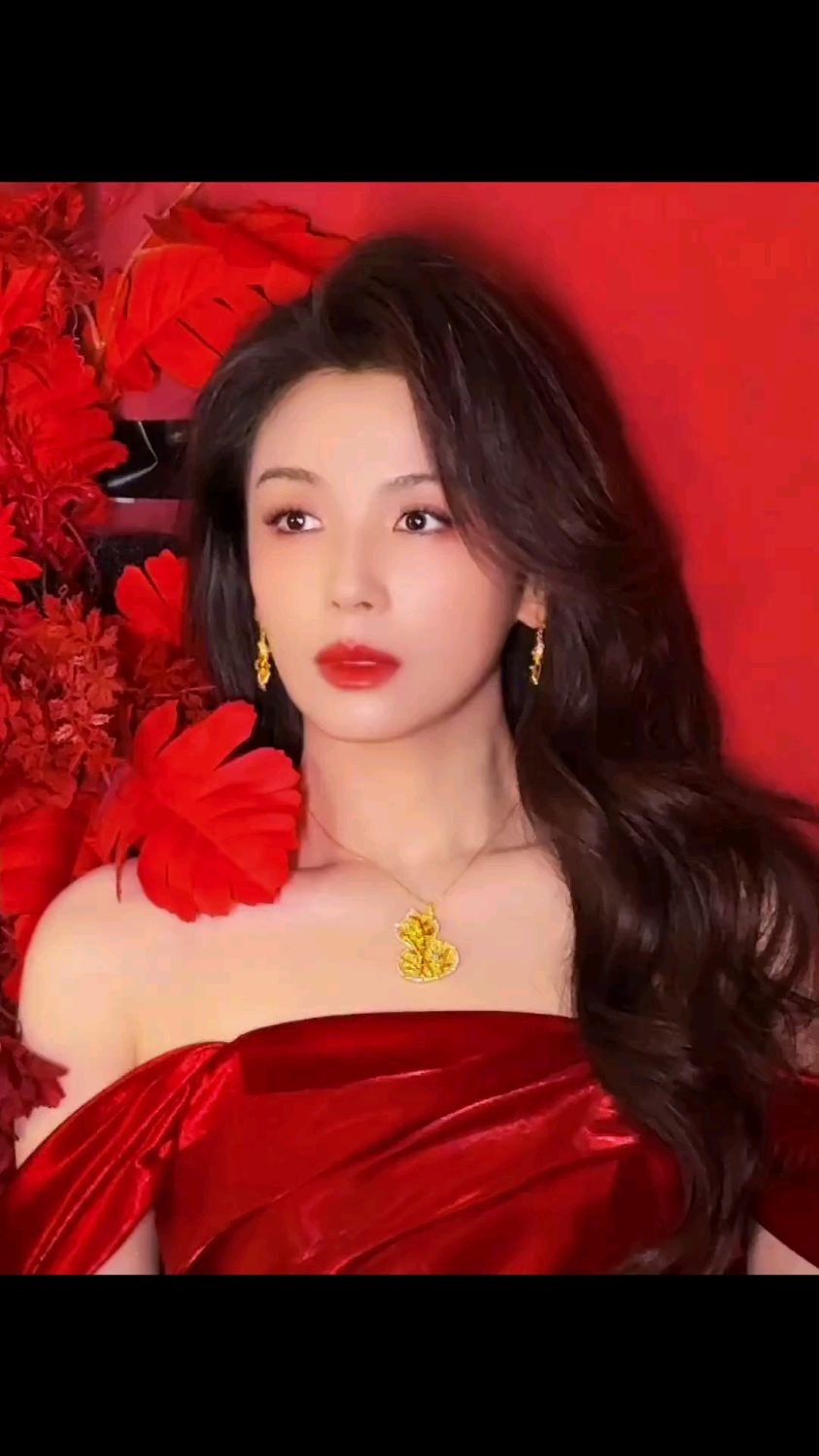 刘涛之新年红色系列写真