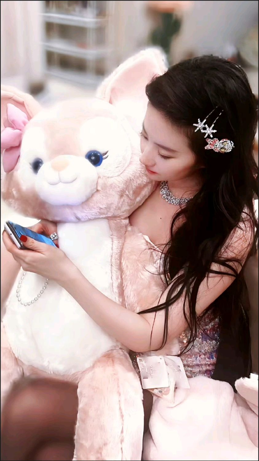 刘亦菲之参加派对片段照片