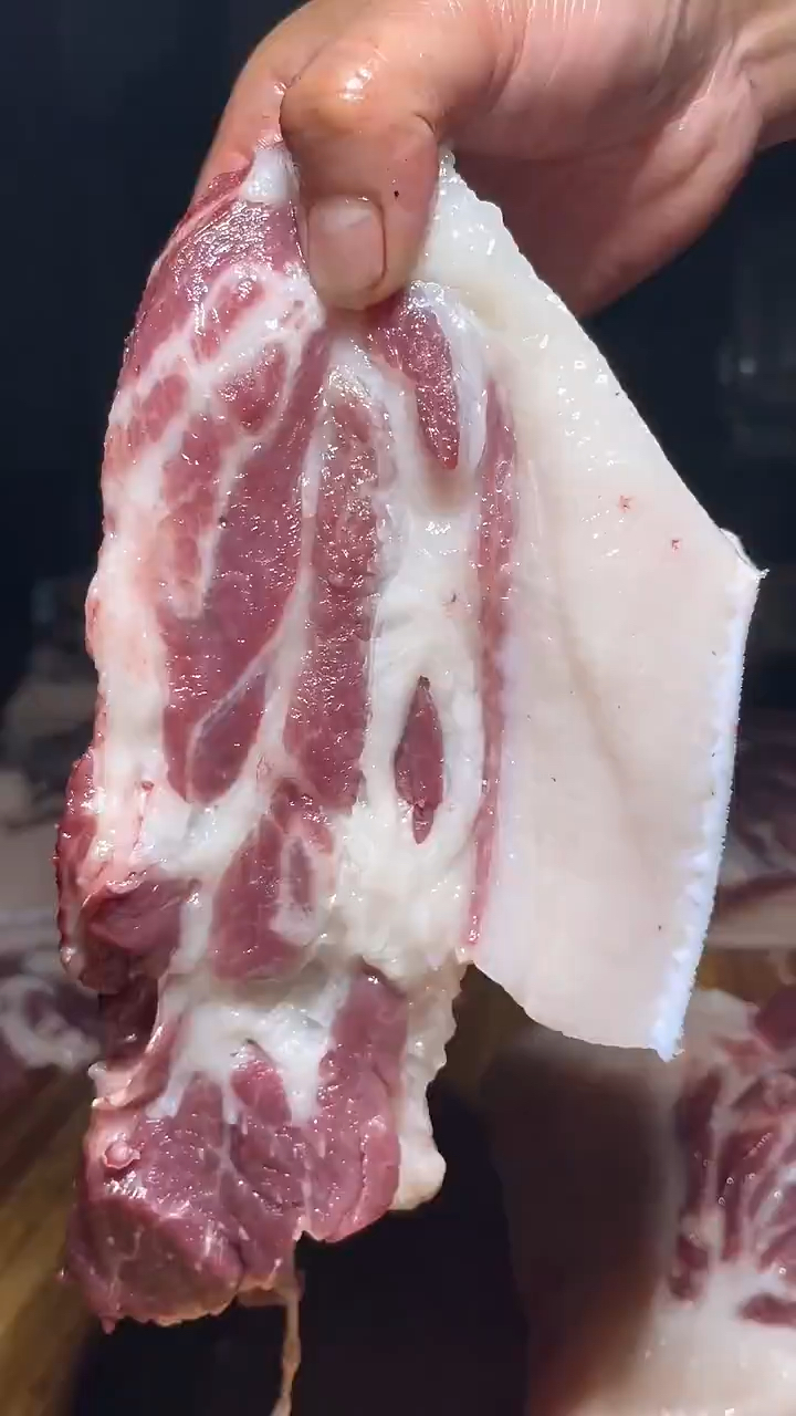 黑毛土猪梅花肉，香嫩好吃哦