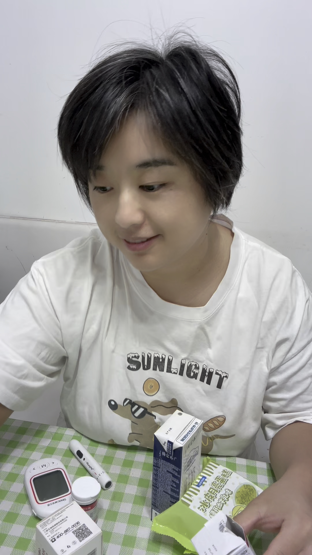 36岁,糖尿病前期,空腹血糖又飙出正常值了,吃块蛋糕看升多少糖