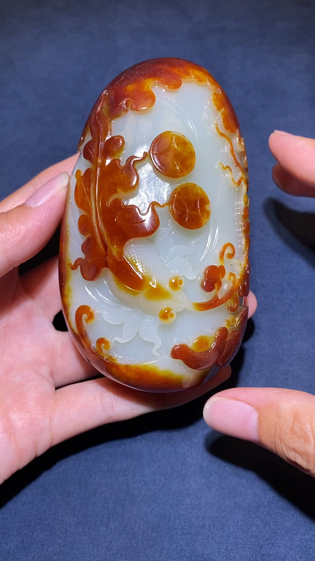 和田玉籽料，金鱼