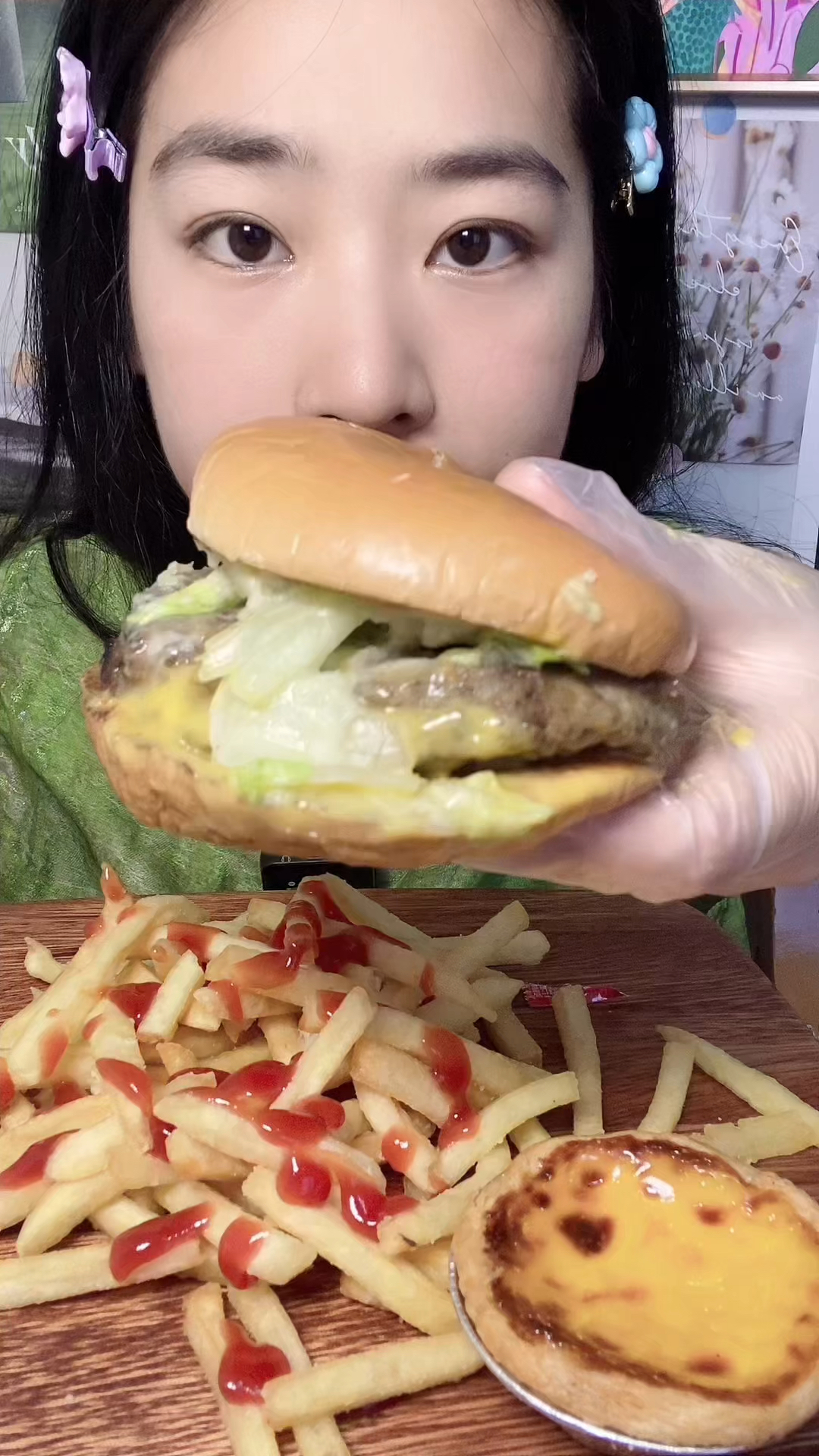 榴莲味的汉堡吃上咯