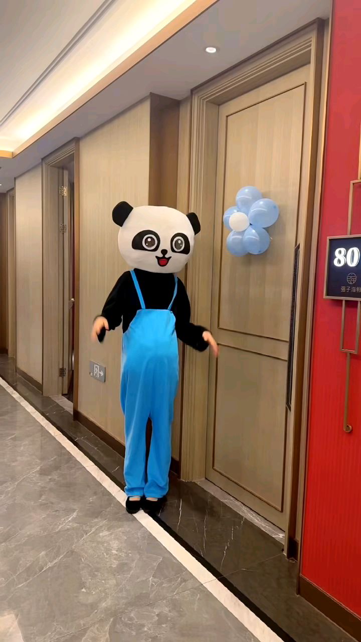 过生日就来强子海鲜, 生日布置,生日氛围都有蛋糕赠送