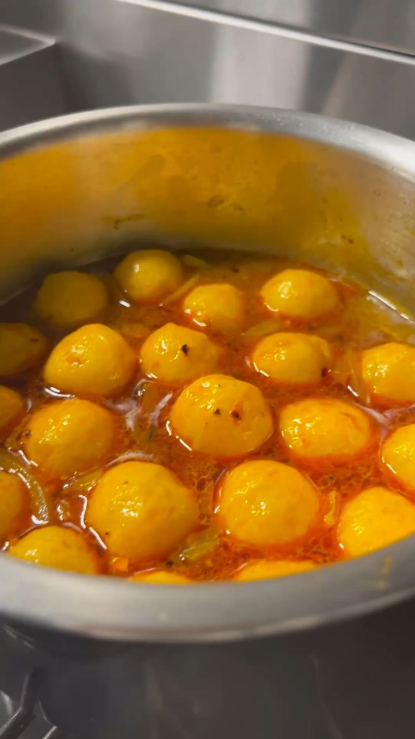 在家自制咖喱鱼蛋，有大排档的风味